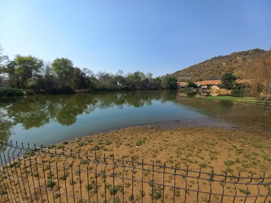 2 Bedroom Property for Sale in Safari Gardens North West